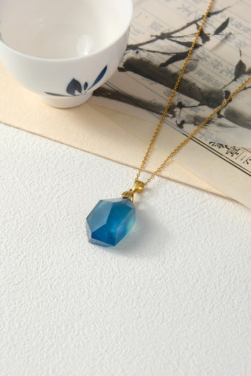 Collar de cristal de elementos metálicos geológicos