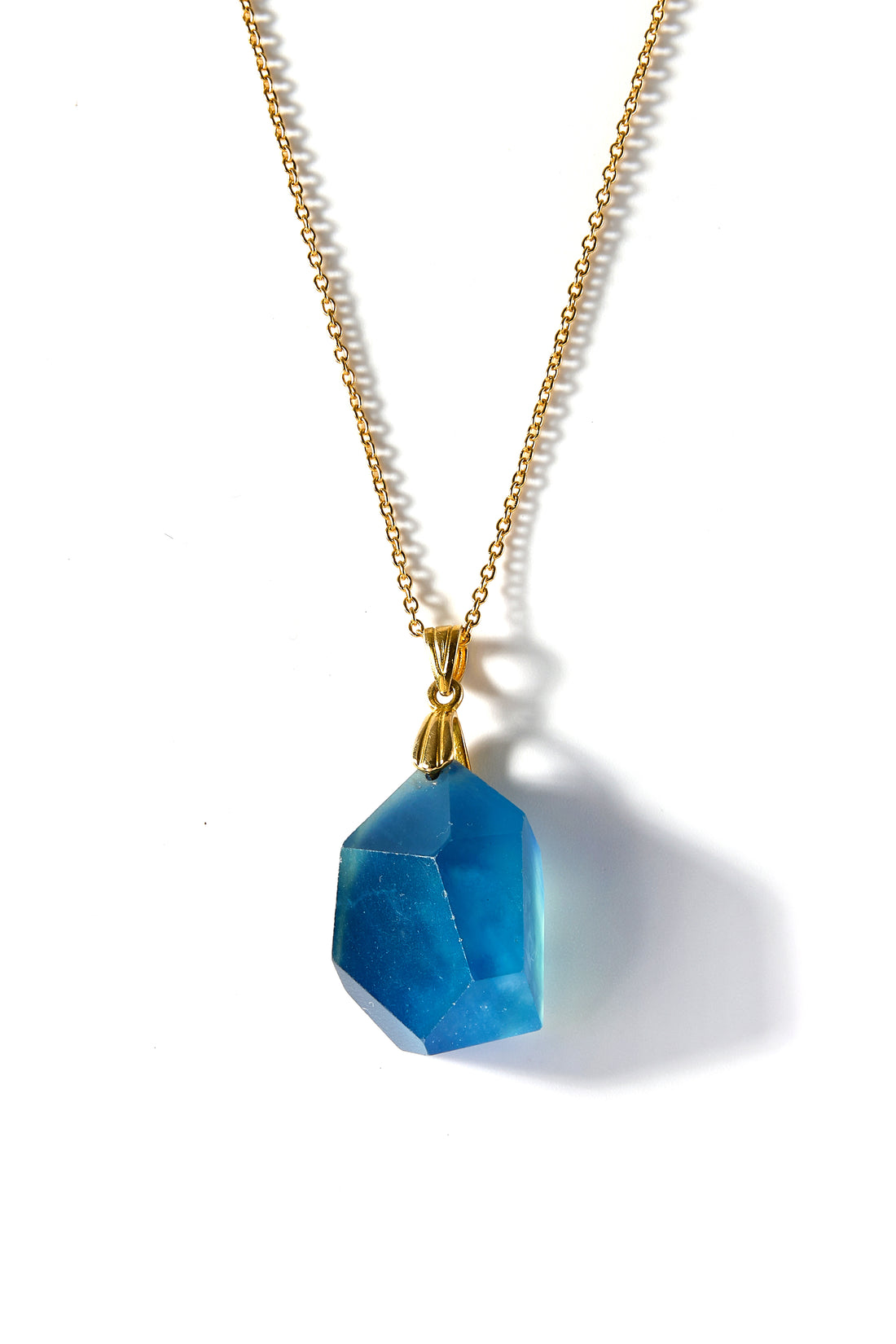 Collar de cristal de elementos metálicos geológicos