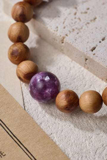 Enhancing Women's Career Fortune Thuja Sutchuenensis(Cliff Cypress) and crystal bracelet