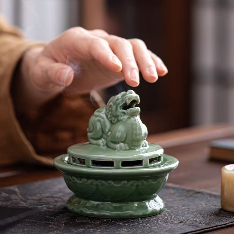 Plum Green Glazed Suanni Beast Incense Burner&nbsp;