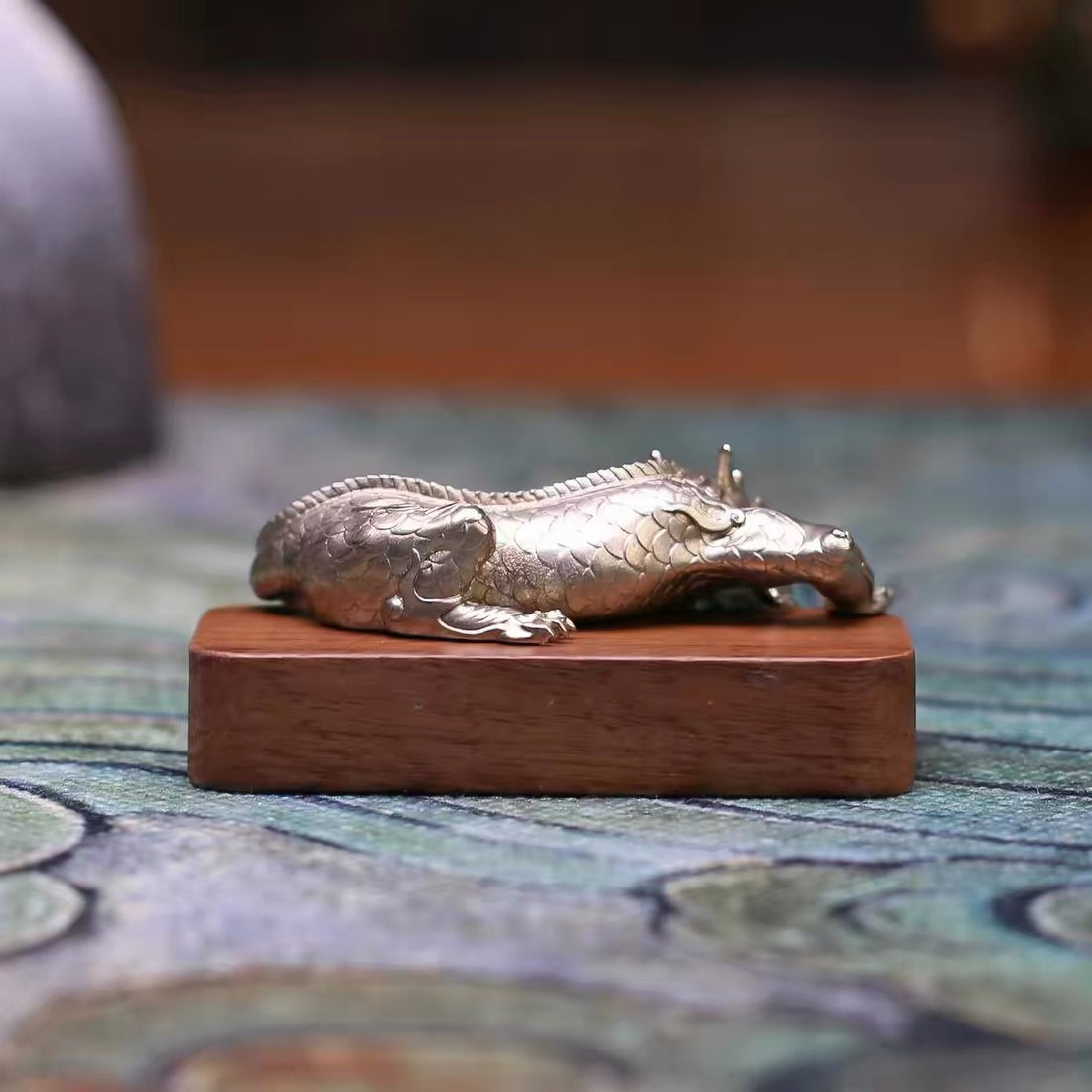 Chinese Auspicious Beast Paperweight – White Copper Desk Sculpture