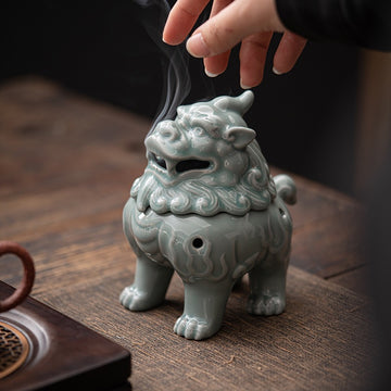 Chinese Auspicious Beast Ceramic Incense Burner – A Moment of Serenity