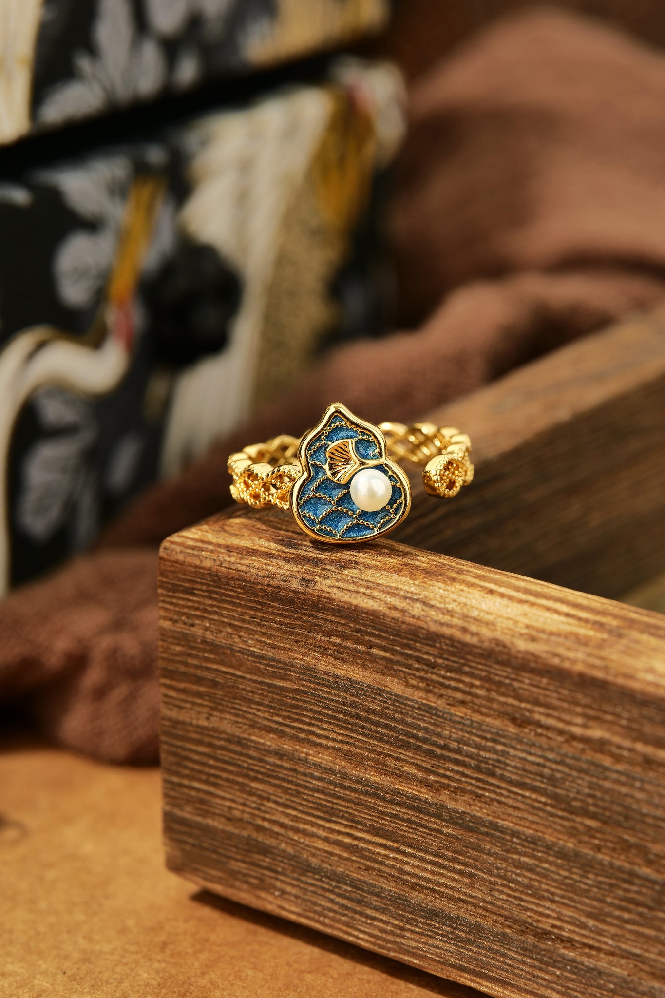 Enamel Apricot Leaf Gourd Ring